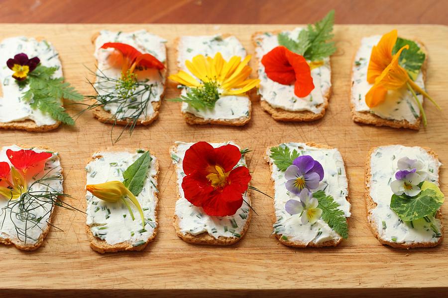 Edible flower canapés