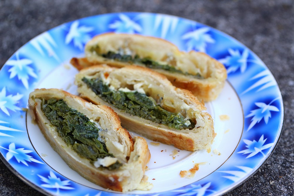 Savory strudel with chard and blue cheese
