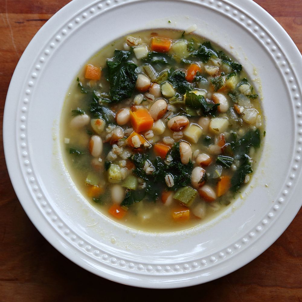 fall vegetable soup with beans and barley