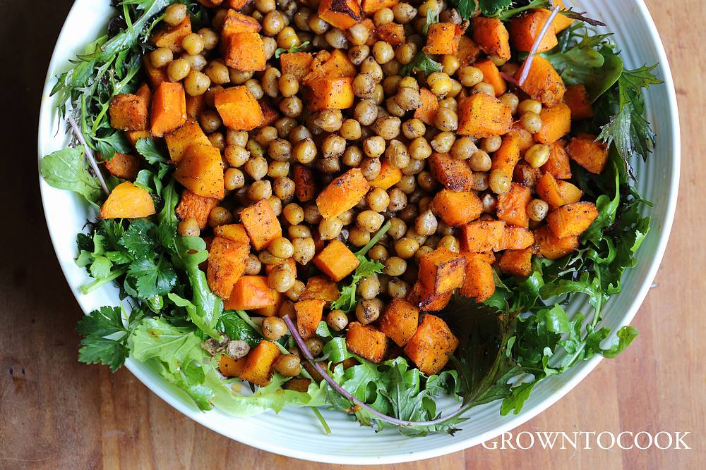 Spiced chickpeas and roasted winter squash salad
