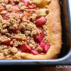 Rhubarb kuchen with spiced up streusel
