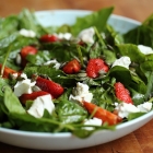 Spinach and strawberry salad with goat cheese